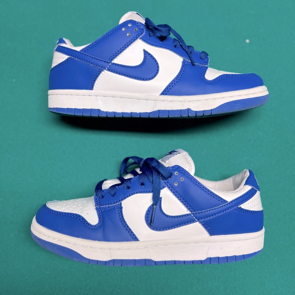 Nike Dunk Low ‘Kentucky’